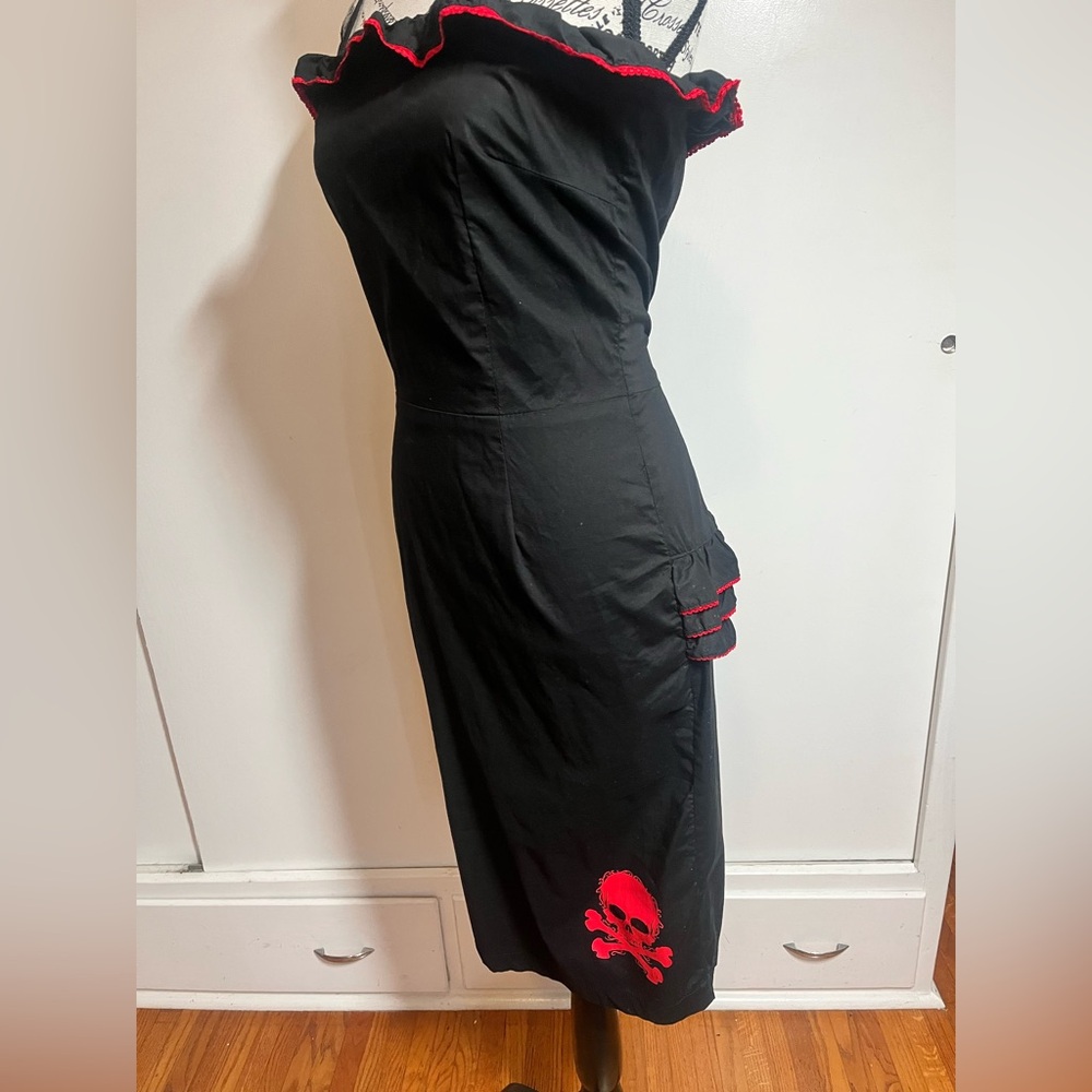 Black Off-Shoulder Midi Dress with Pink Skull Accent - Picture 2 of 9